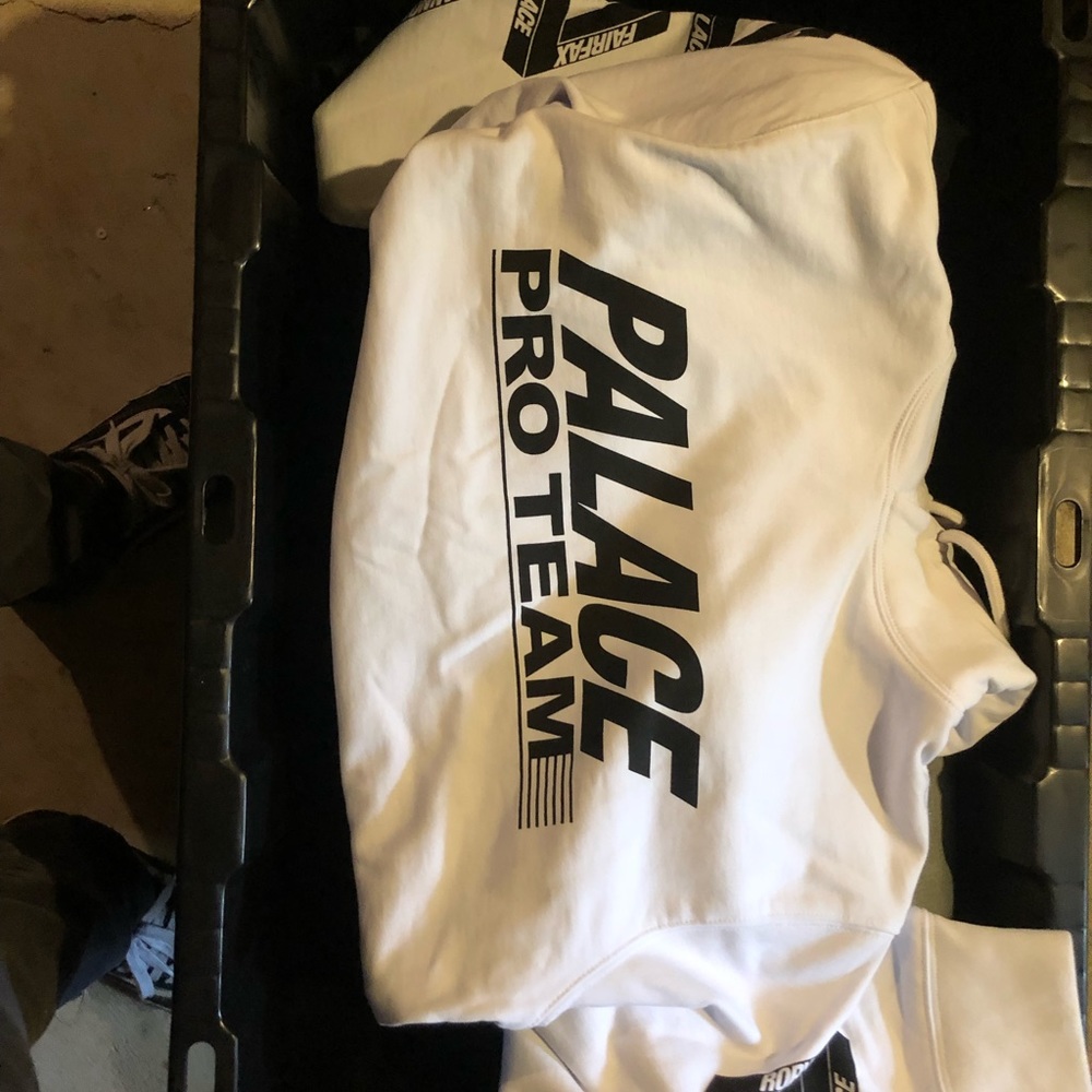 Palace hoodie new no tags. Never worn.